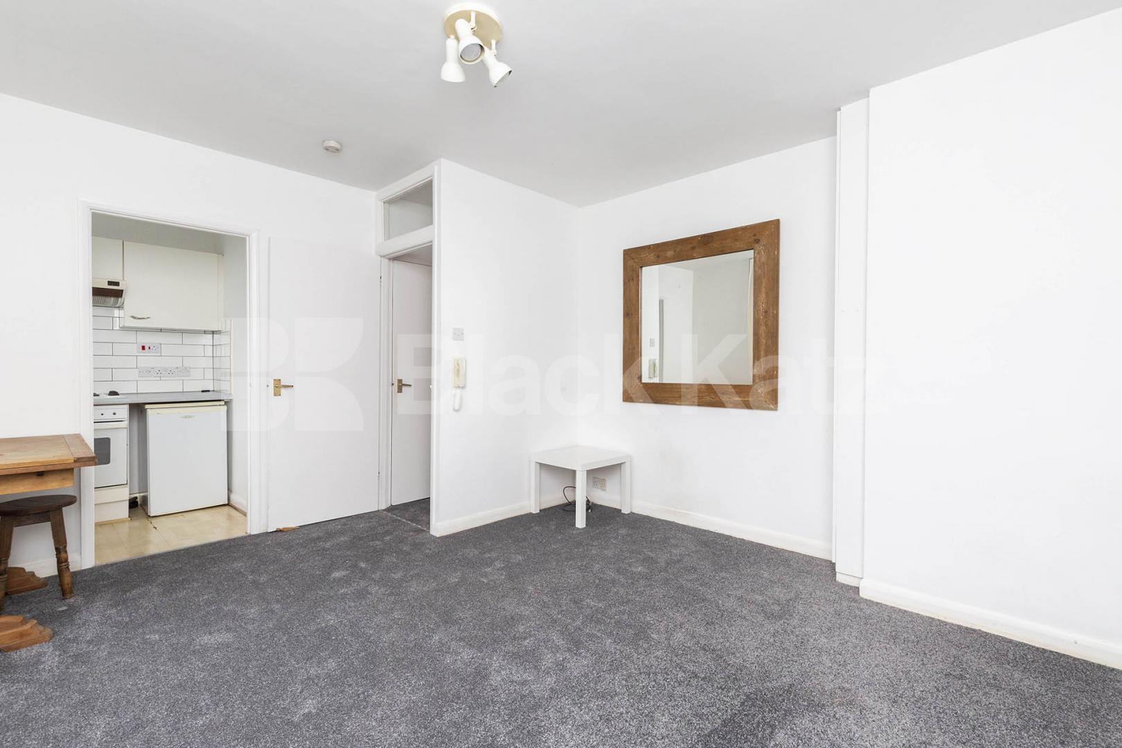 Well-Presented Studio Moments from Little Venice, W9 Widley Road, Maida Vale